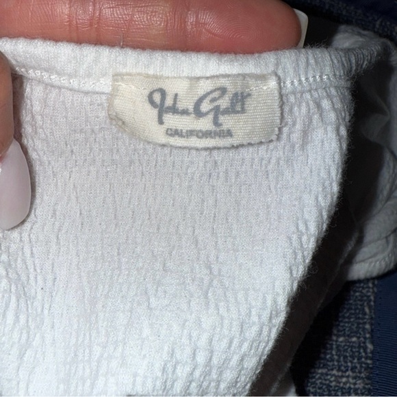 Brandy Melville John Galt White Ruched Top Women’s ONE SIZE - Picture 3 of 4